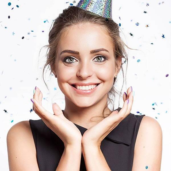 How to Have Great Time at the Party While Wearing Contact Lenses - Softlens Queen
